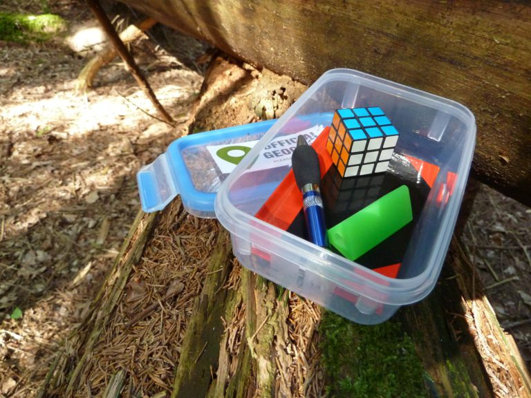 Víte, co je geocaching?