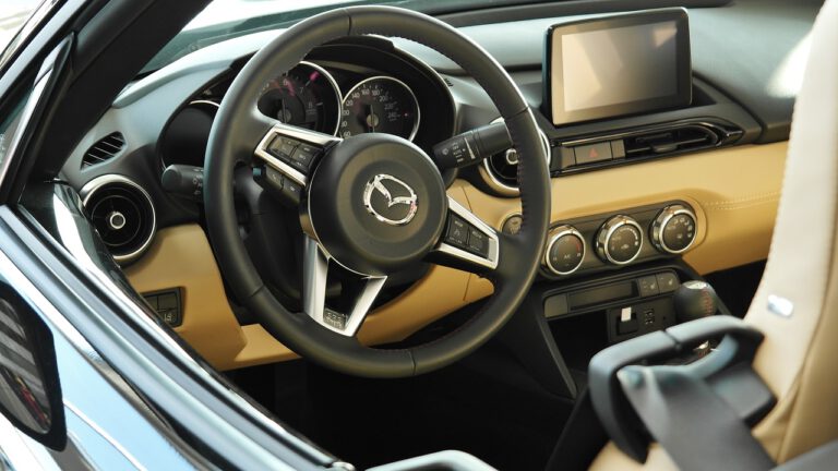 Mazda CX-9 dokáže překvapit svými kvalitami rodinného vozidla