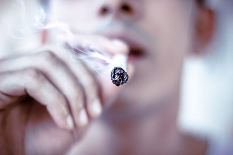 Neobtěžujte již nikdy více okolí cigaretovým zápachem díky elektronické cigaretě