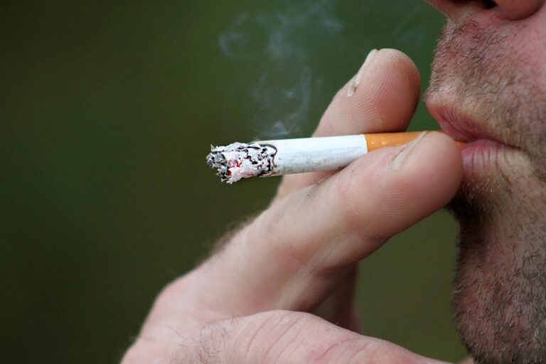 Cítíte kvůli cigaretám zhoršené zdraví? Dáme vám pár tipů, jak to zlepšit.