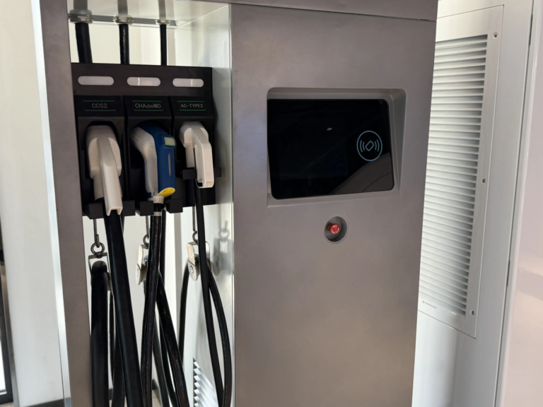 Moderní nabíjení elektromobilů v praxi