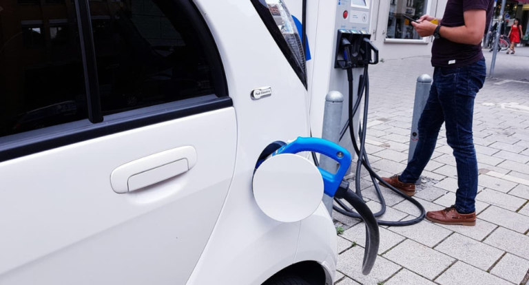 Jak funguje elektromobil bazar a na co si dát pozor